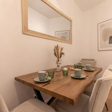 Mba - Courcelles - Splendide Appartamento *